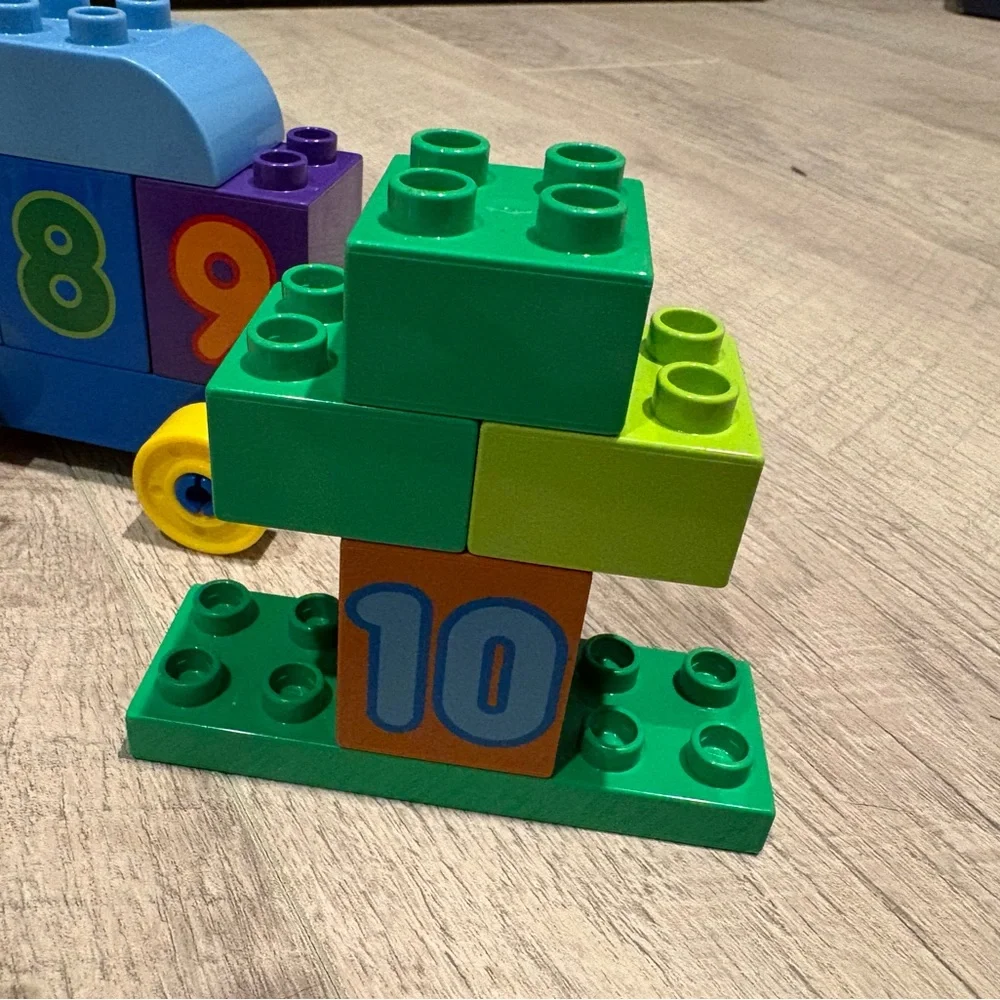 LEGO DUPLO NUMBER TRAIN Learn to Count Set 10558 Number Blocks Dog Included - Picture 6 of 10